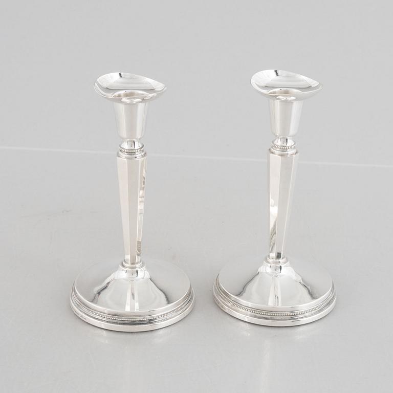 Eric Löfman, ljusstakar, ett par, silver, MGAB, Uppsala, 1974.