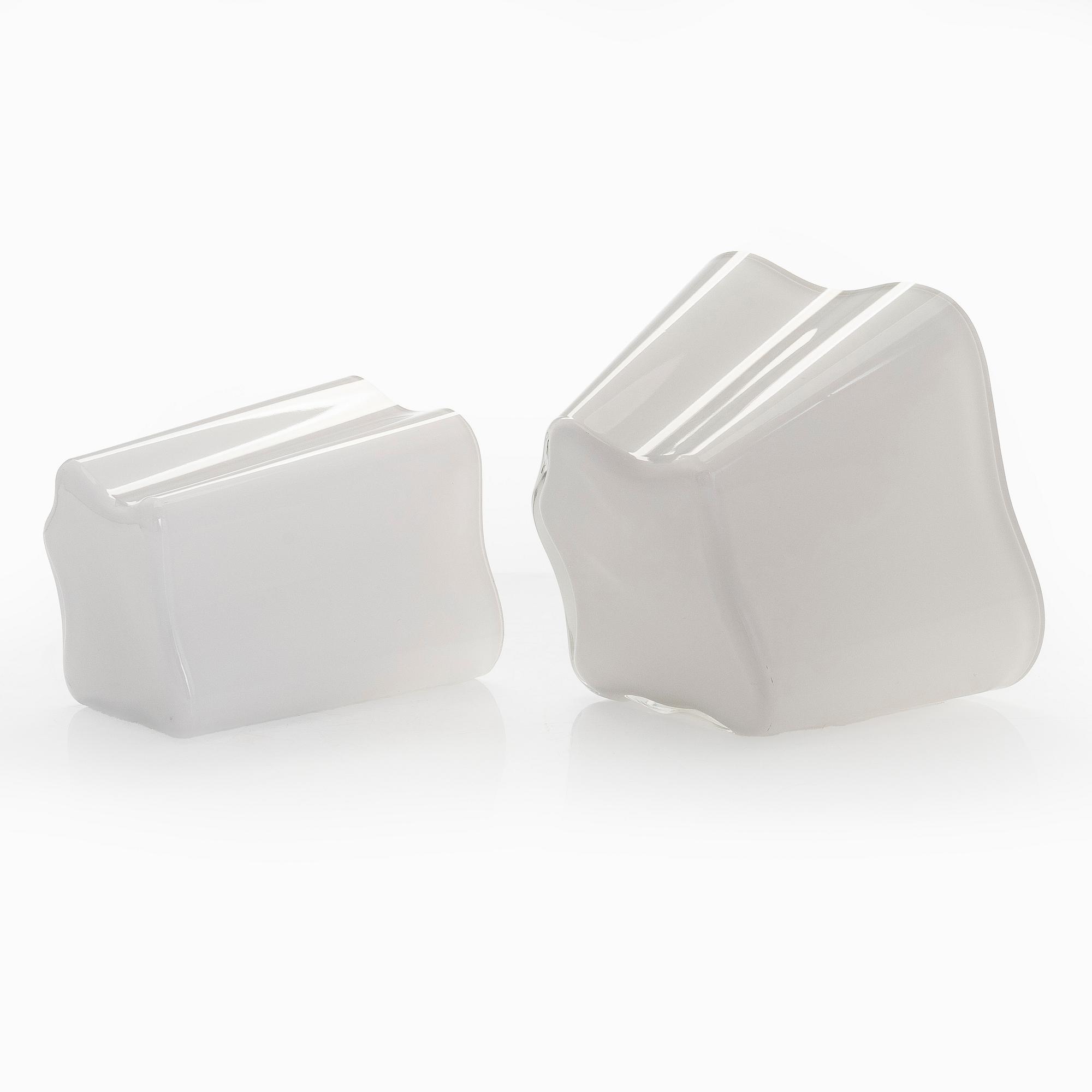 Alvar Aalto, taidelasi, "Aallon kukka", neljä osaa, signeerattu Alvar Aalto 84/1983.