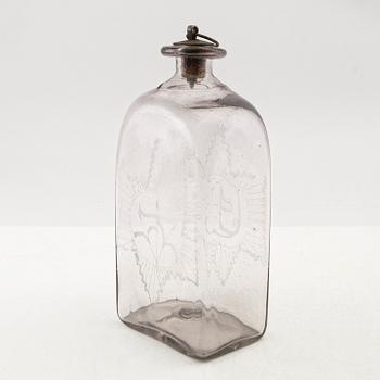 Brännvinsflaska, glas. Limmareds glasbruk, sent 1700-tal/tidigt 1800-tal.