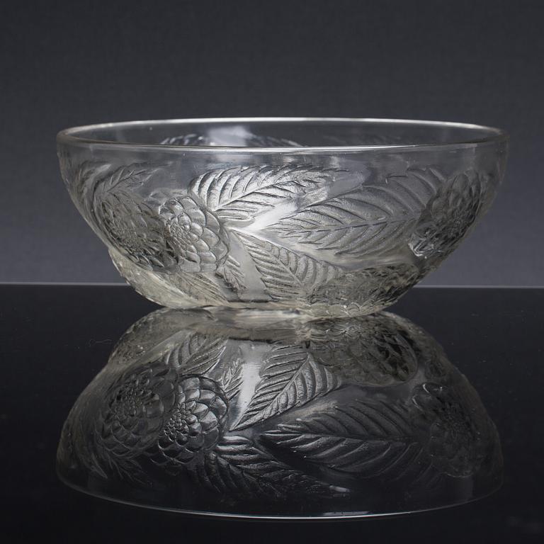 RENE LALIQUE, skål, glas, märkt R. Lalique och otydligt numrerad.