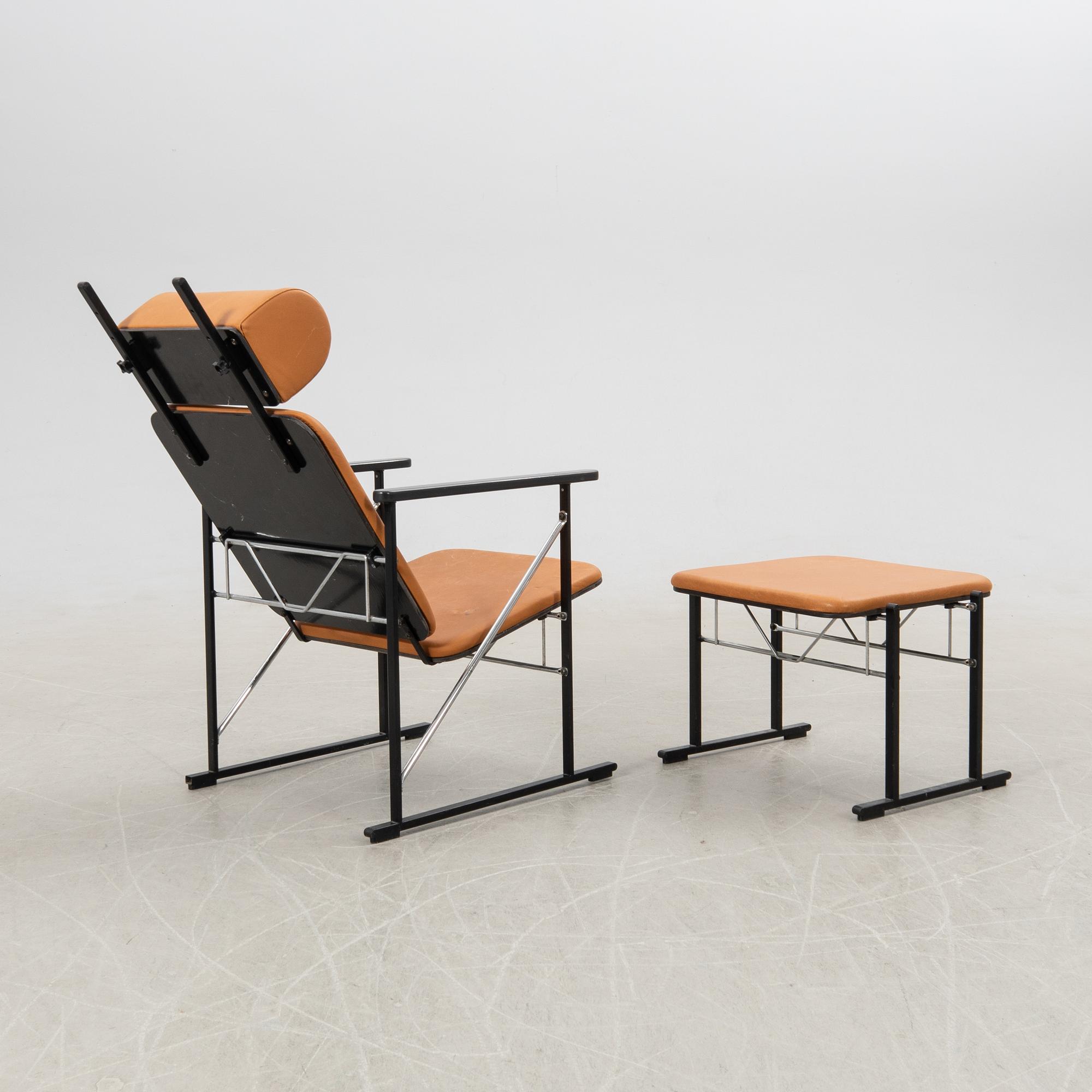 Yrjö Kukkapuro, Armchair with footstool "A500 lounge chair" for Avarte Finland, late 20th century.