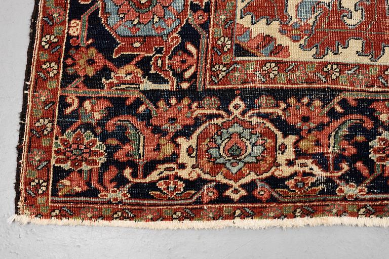 Matta, antik Heris, ca 375 x 280,5 cm.
