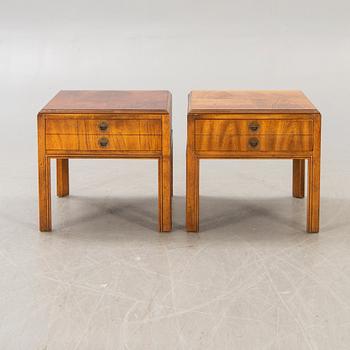 Side table a pair of Drexel Heritage Furnishings Inc, England 2nd half of the 20th century.