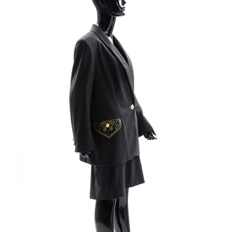 DRÄKT, tvådelad, Versace, storlek 42.
