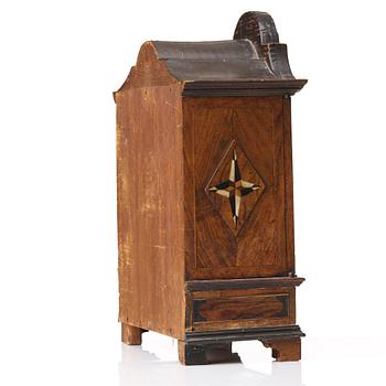 MINIATYRSKÅP / KABINETTSKÅP, 1700-tal, Senbarock.