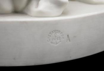 FIGURIN, parian. Gustafsberg. Märkt 1928.