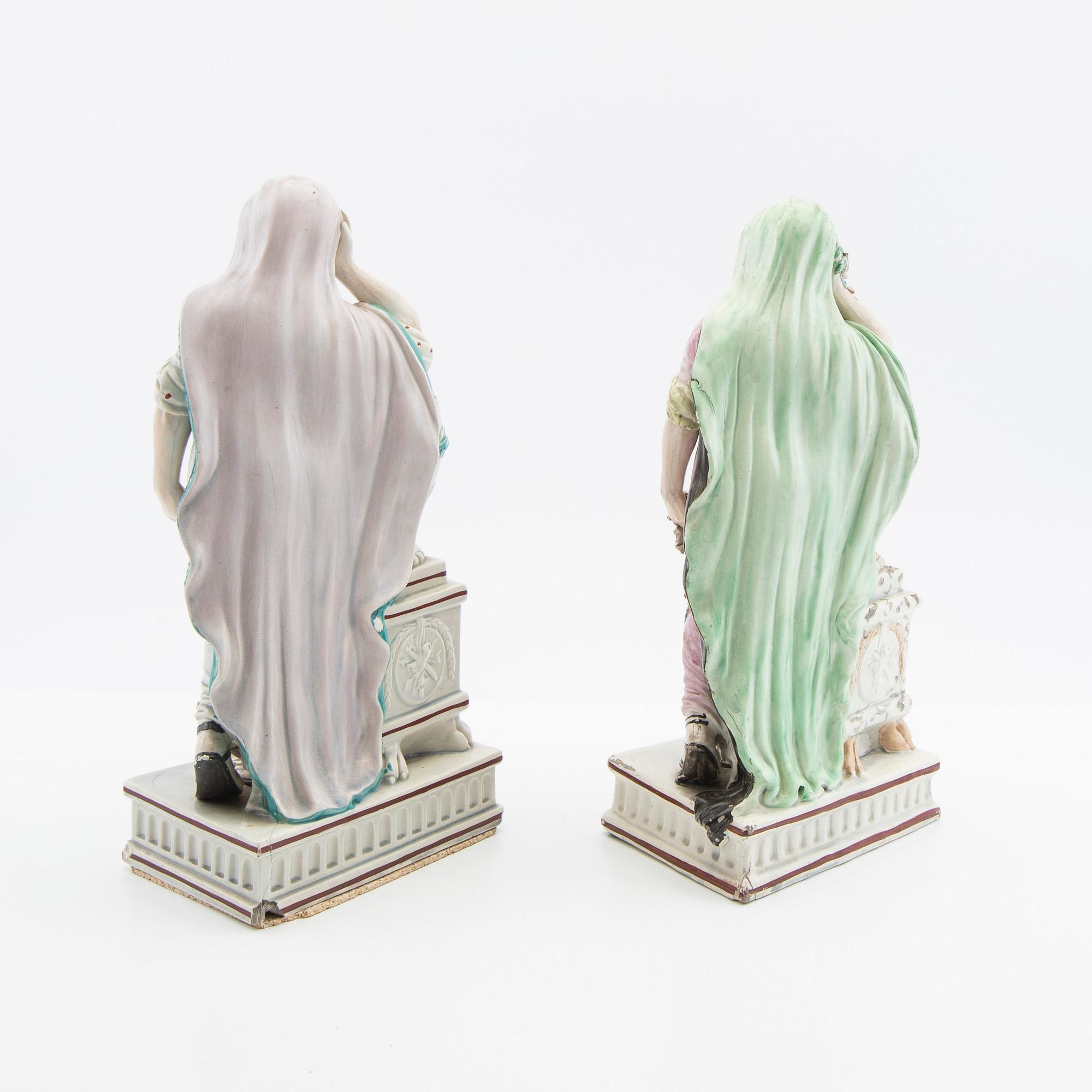 Figuriner, 2 st., "Andromarche before Hector's Ashes", Leeds, 1800-tal.