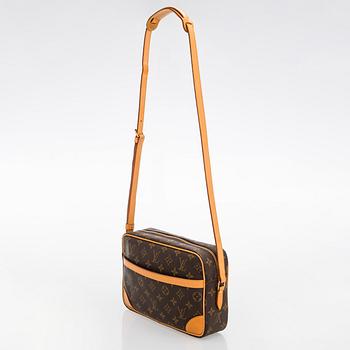 Louis Vuitton, a Monogram 'Trocadero 27' Bag.