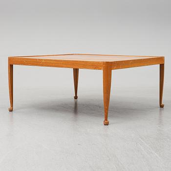 JOSEF FRANK, soffbord, "Diplomat", modell 2073, Firma Svenskt Tenn.