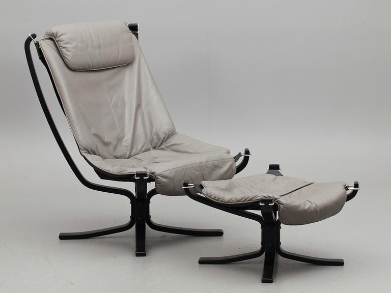 FÅTÖLJ med FOTPALL, "Falcon Chair", Sigurd Russel, Vatne möbler, Norge, 1900-talets andra hälft.