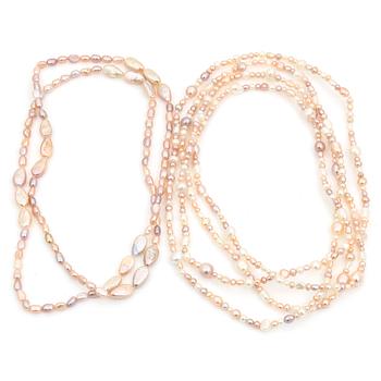 PÄRLHALSBAND, 2 st, rosa, kräm- och vitfärgade sötvattenspärlor.