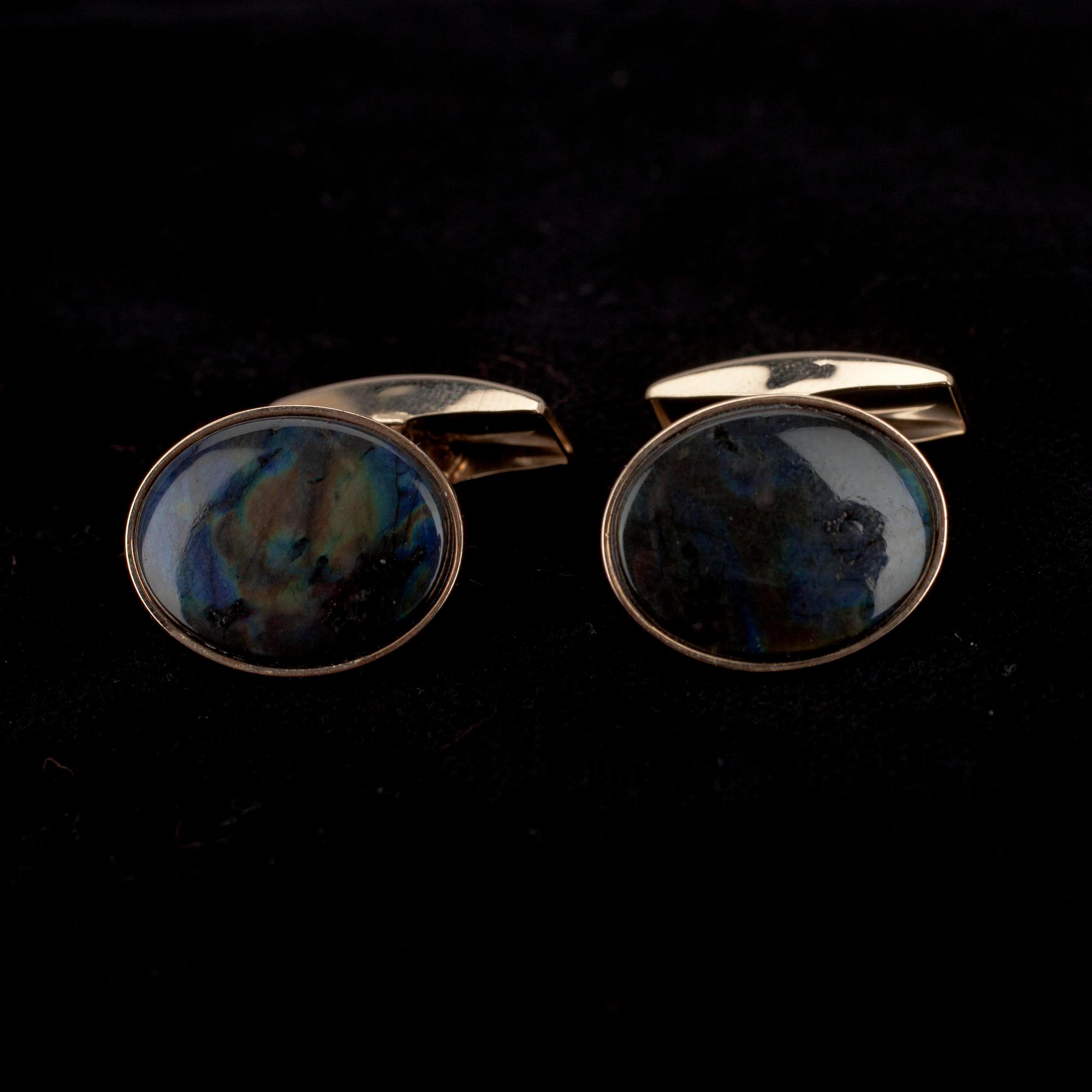 MANCHETTKNAPPAR, guld 14K, spektrolit, Timo Jäkkö, Lahtis, 1900-talets slut.