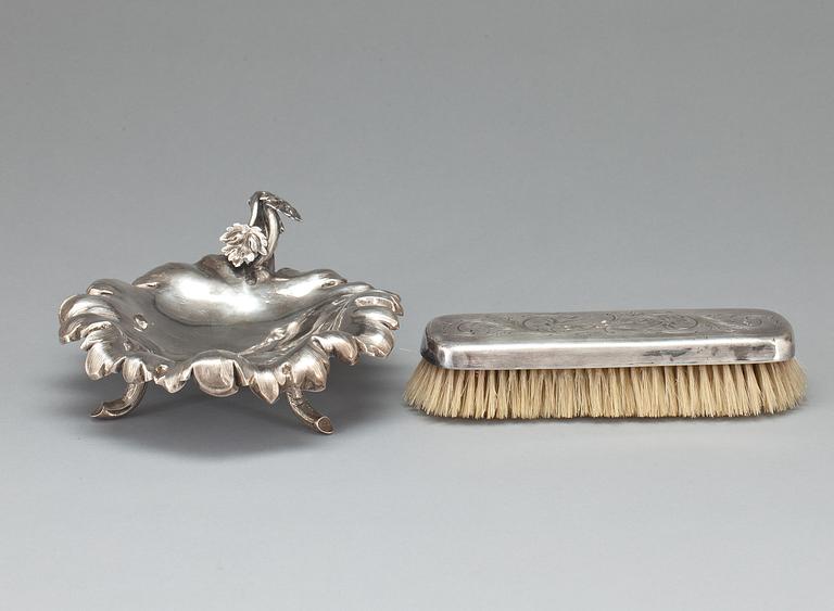 PARTI SILVER/NYSILVER, 2 st, bland annat Gustaf Möllenborg, Stockholm 1862. Vikt tot 158 g.