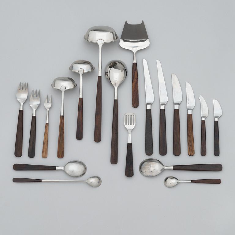 Bertel Gardberg, A 124-piece set of 'Lion de Luxe' cutlery, Hackman / Sorsakoski, Finland. In a wooden box.