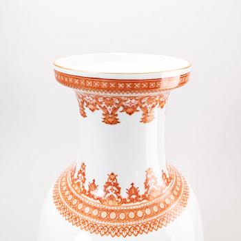 A Chinese porcelain vase  1960/70s.