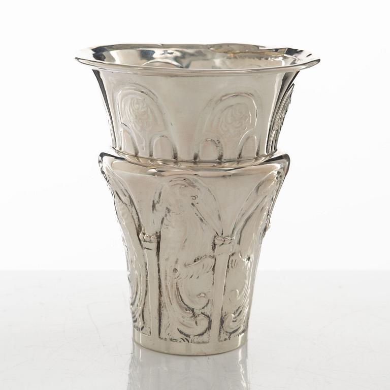 A Swedish silver Art Nouveau cup, mark of CA Sandberg, Helsingborg 1919.