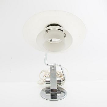 Poul Henningsen, pianolampor/kiplampor, ett par, "PH-2/1", Louis Poulsen, Danmark, 1900-tal.