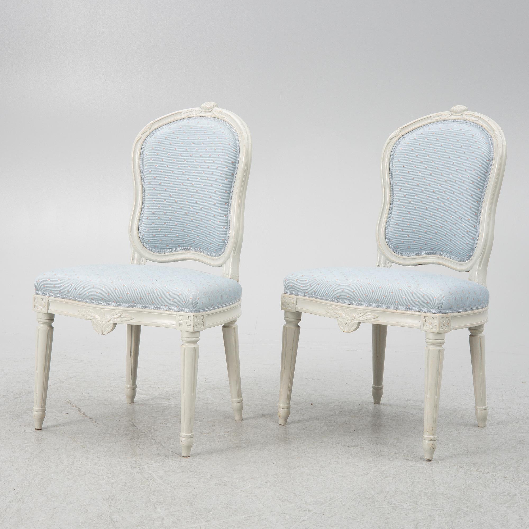 Stolar, ett par, gustavianska, 1700-talets andra hälft.