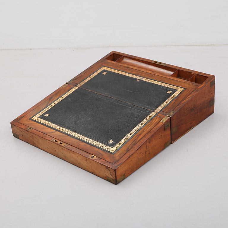 SKRIVLÅDA, England, 1800-talets andra hälft.