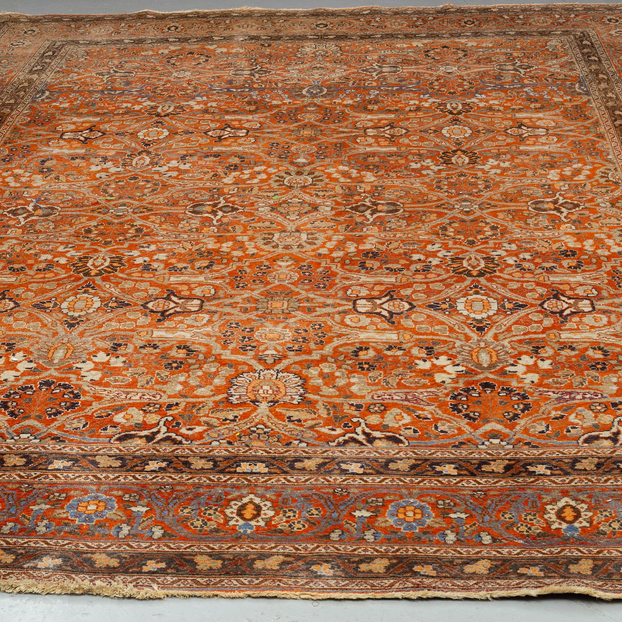 Matta, Antik Täbris, ca 381 x 284 cm.