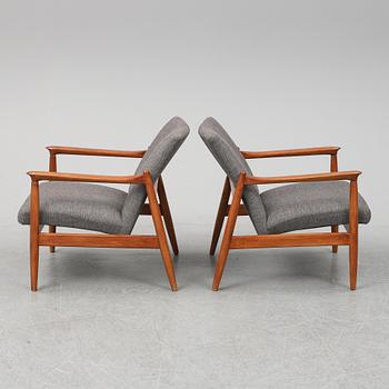 FÅTÖLJER, ett par, 1950/60-tal.