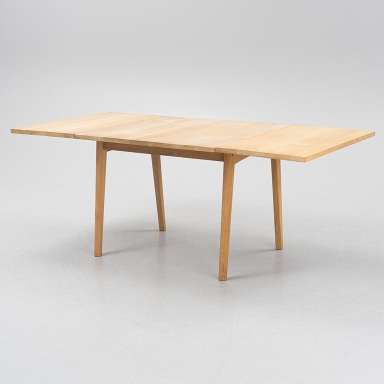 Hans J. Wegner, a model "AT-313" dining table, Carl Hansen & Søn, Denmark.