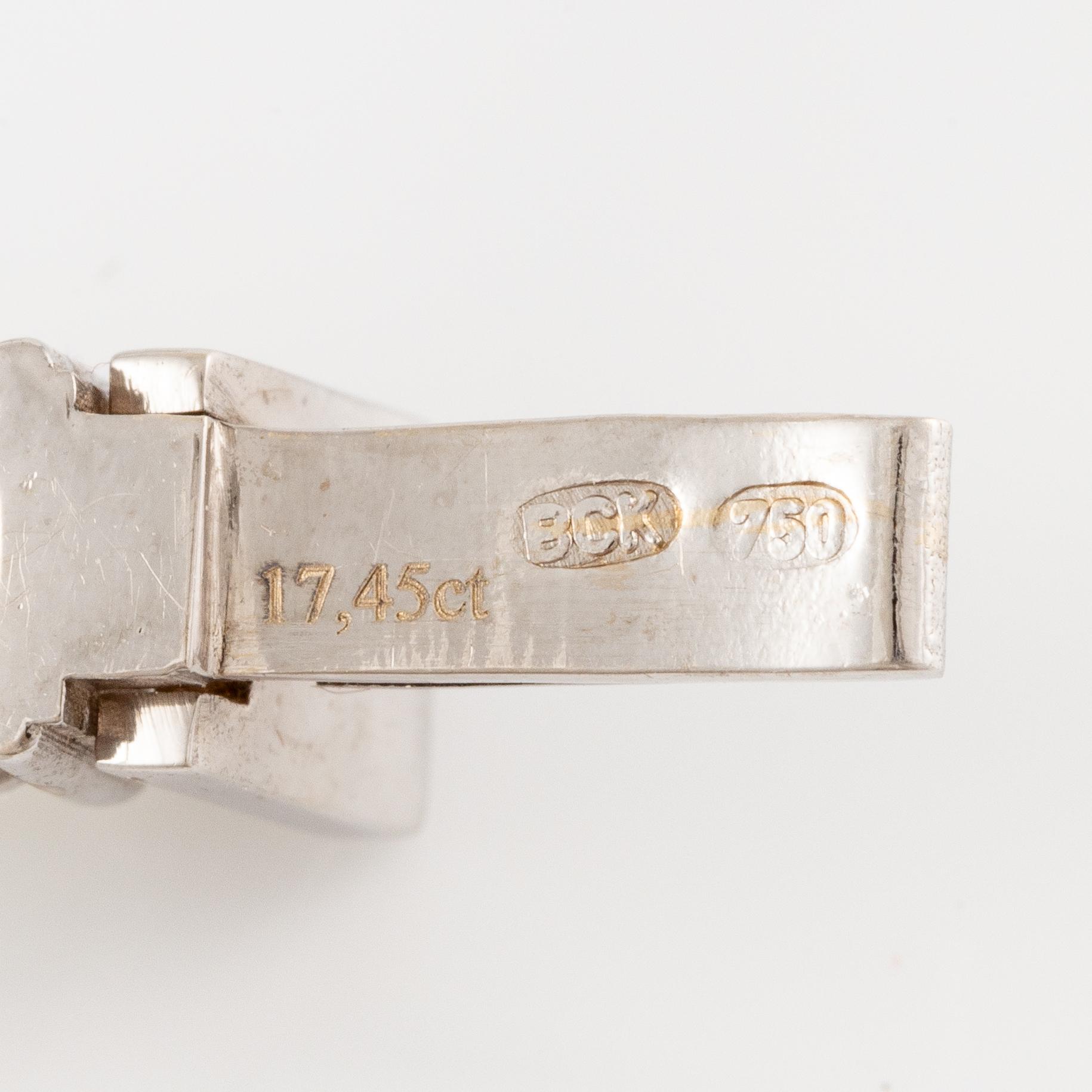 Tennis bracelet, 18K white gold with brilliant-cut diamonds.