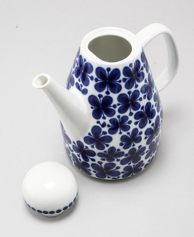 44 pieces of porcelain tableware by Marianne Westman, model "Mon Ami", for Rörstrand, 20th century.
