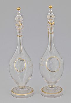 VINKARAFFER, ett par, empirestil, 1800/1900-tal.
