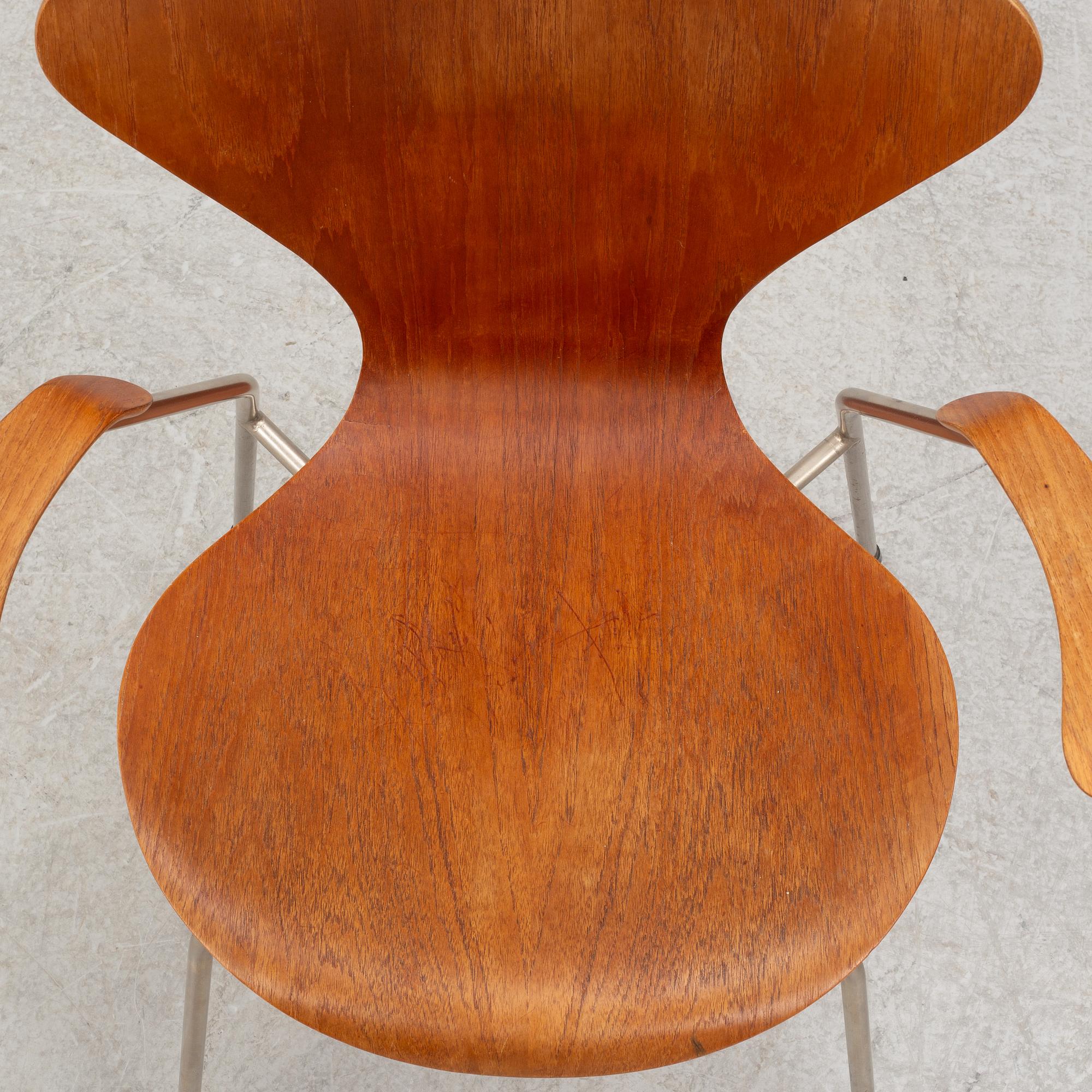 Arne Jacobsen, a 'Series 7' armchair, Fritz Hansen, Denmark, 1950's/60's.
