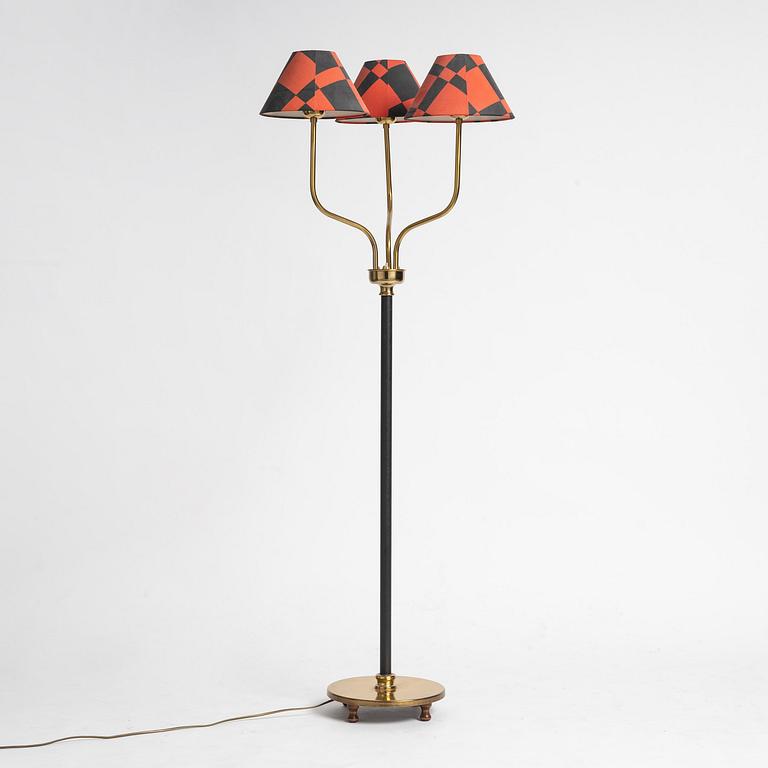 Josef Frank, golvlampa, modell "2426", Firma Svenskt Tenn, 1900-talets mitt.