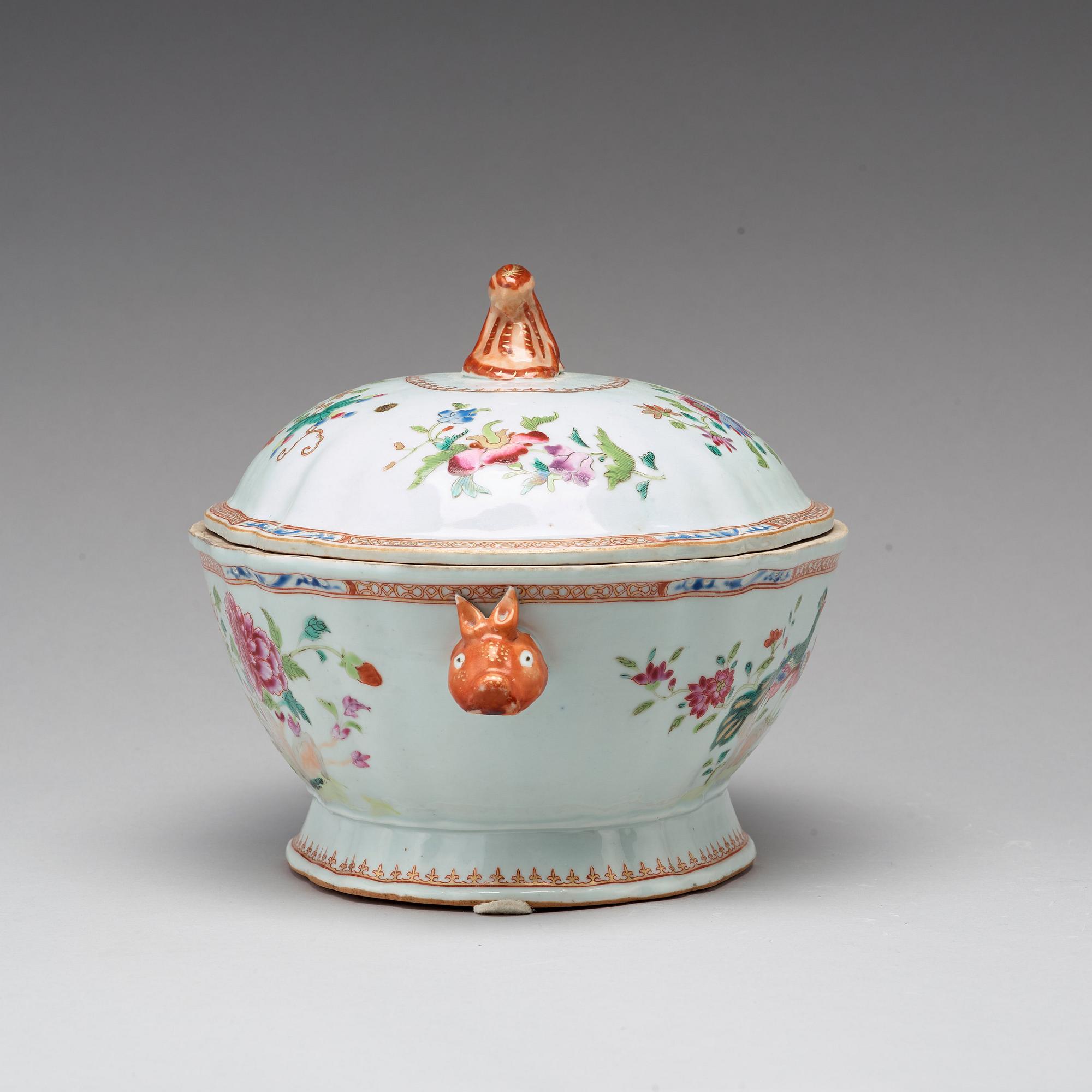 A famille rose 'double peacock' tureen with cover, Qing dynasty, Qianlong (1736-95).