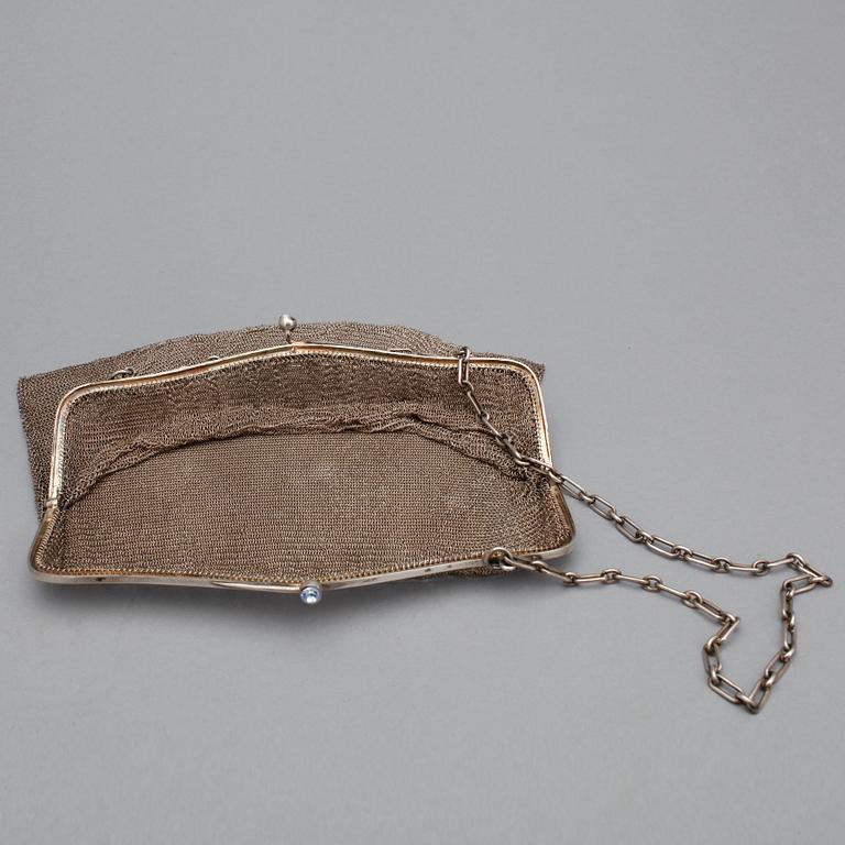 AFTONVÄSKA, silver, otydliga utländska stämplar, svenska importstämplar. Vikt ca 225 g.