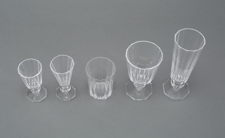 GLASSERVIS, 42 delar, "Karlberg", Elis Bergh, Kosta, 1900-talets andra hälft.