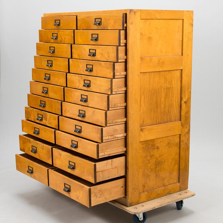 ARKIVERINGSSKÅP, 1900-talets första hälft.