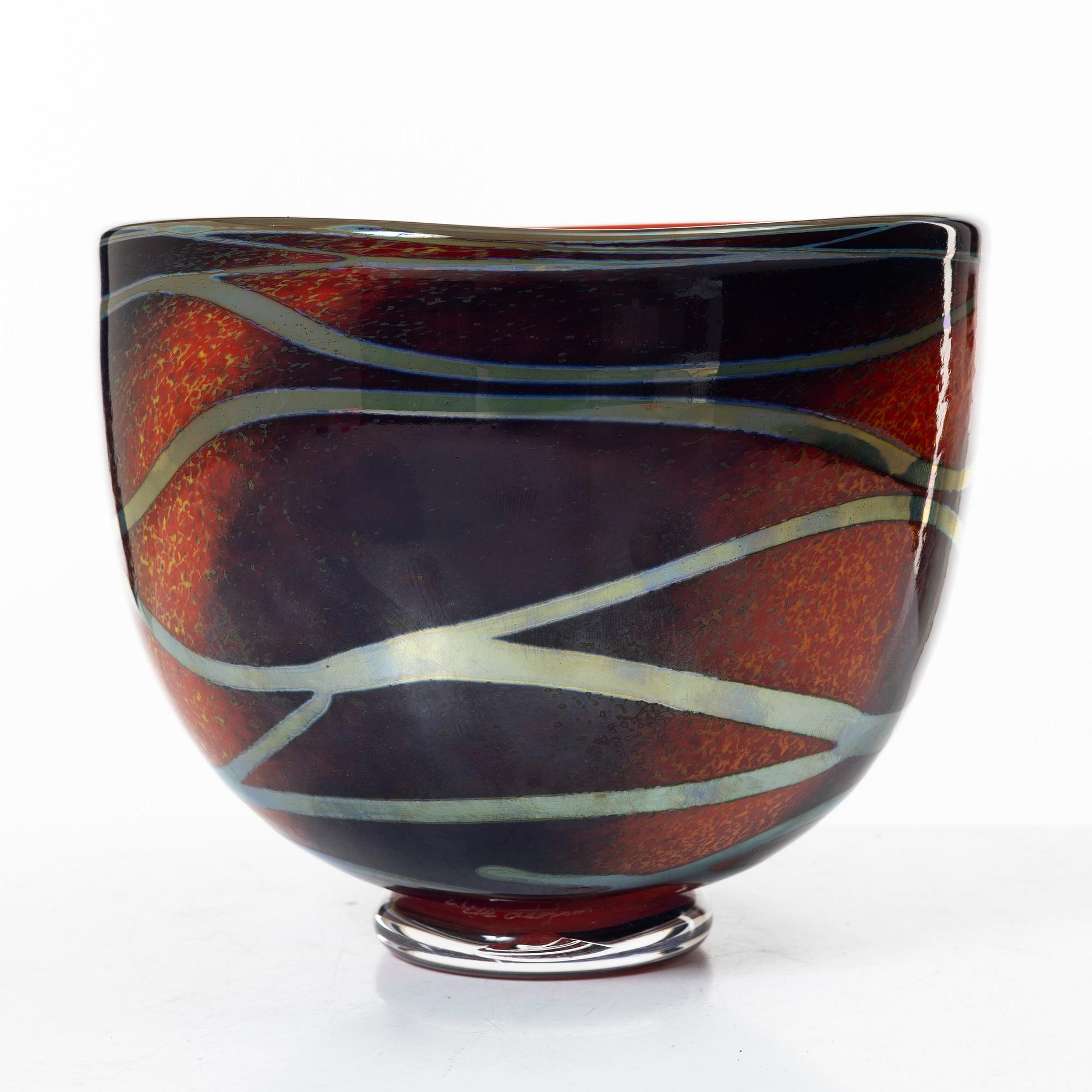 Wilke Adolfsson, a bowl, 2004.