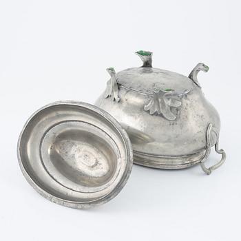 A pewter tureen, mark of Martin Gustaf Moberg, Jönköping 1802.