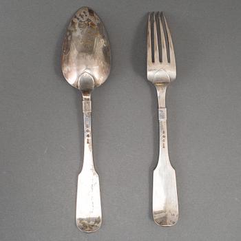 A Swedish 19th century silver travel cutlery set, mark of Gustaf Mollenborg, Stockholm 1844.