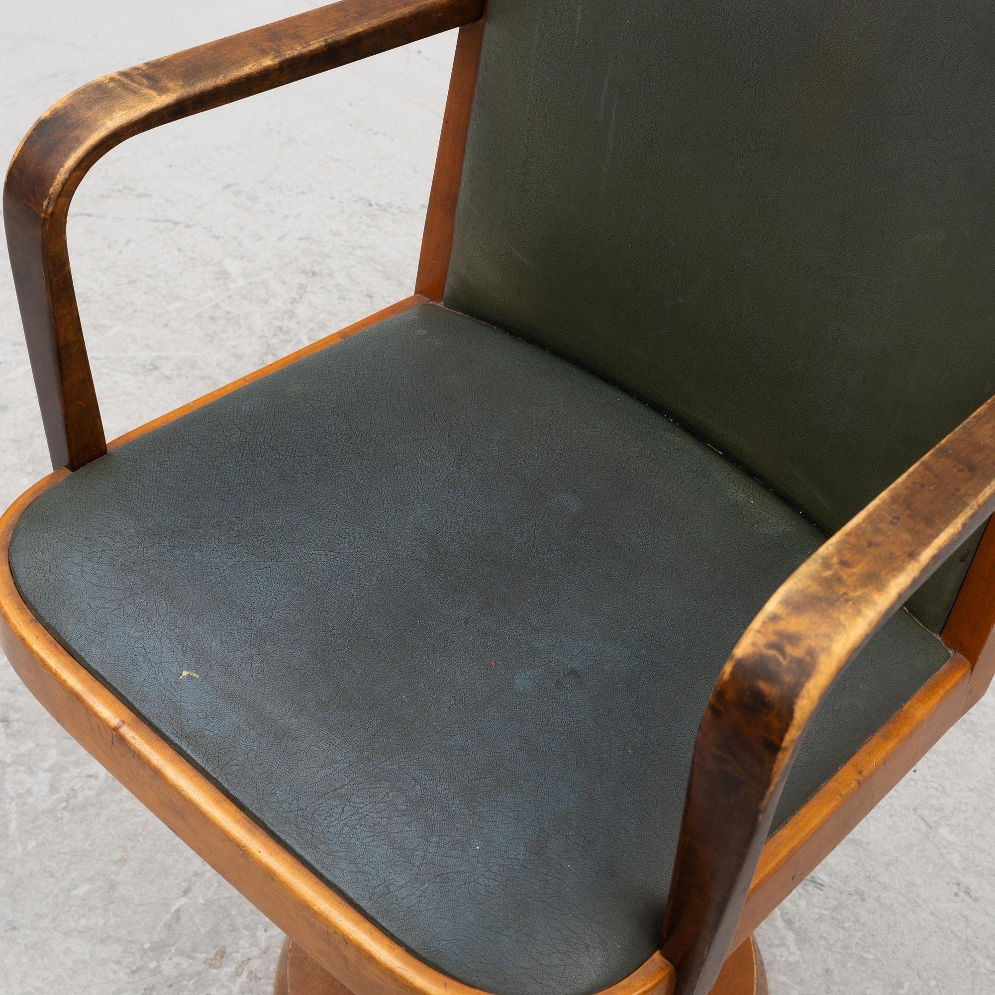 Gemla, a model "5682" desk chair, Diö, 1930s.