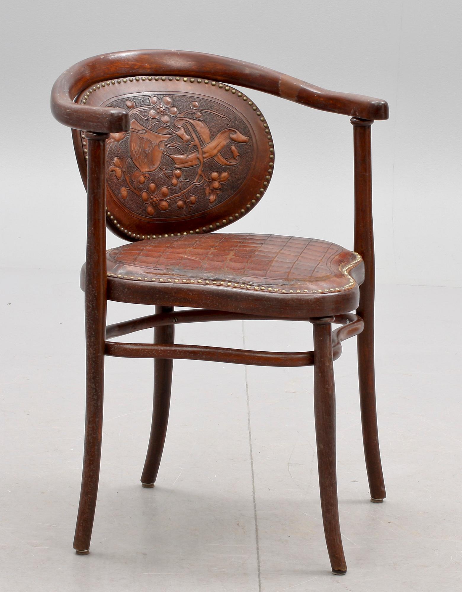KARMSTOL, Thonet, etikettmärkt,  1900-talets början.