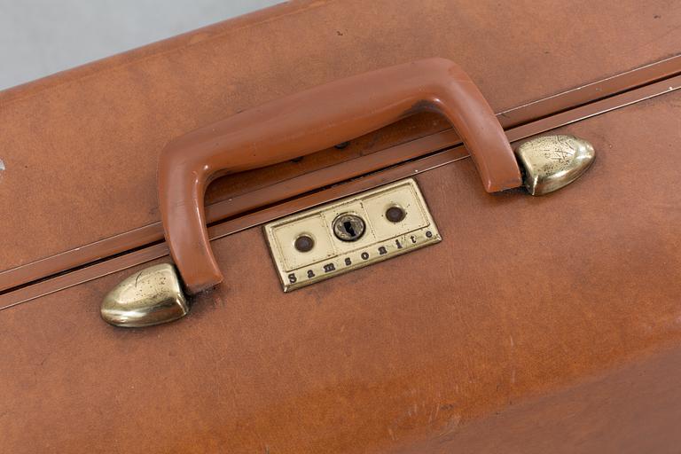 A 1930/40´S SAMSONITE SUITCASE.