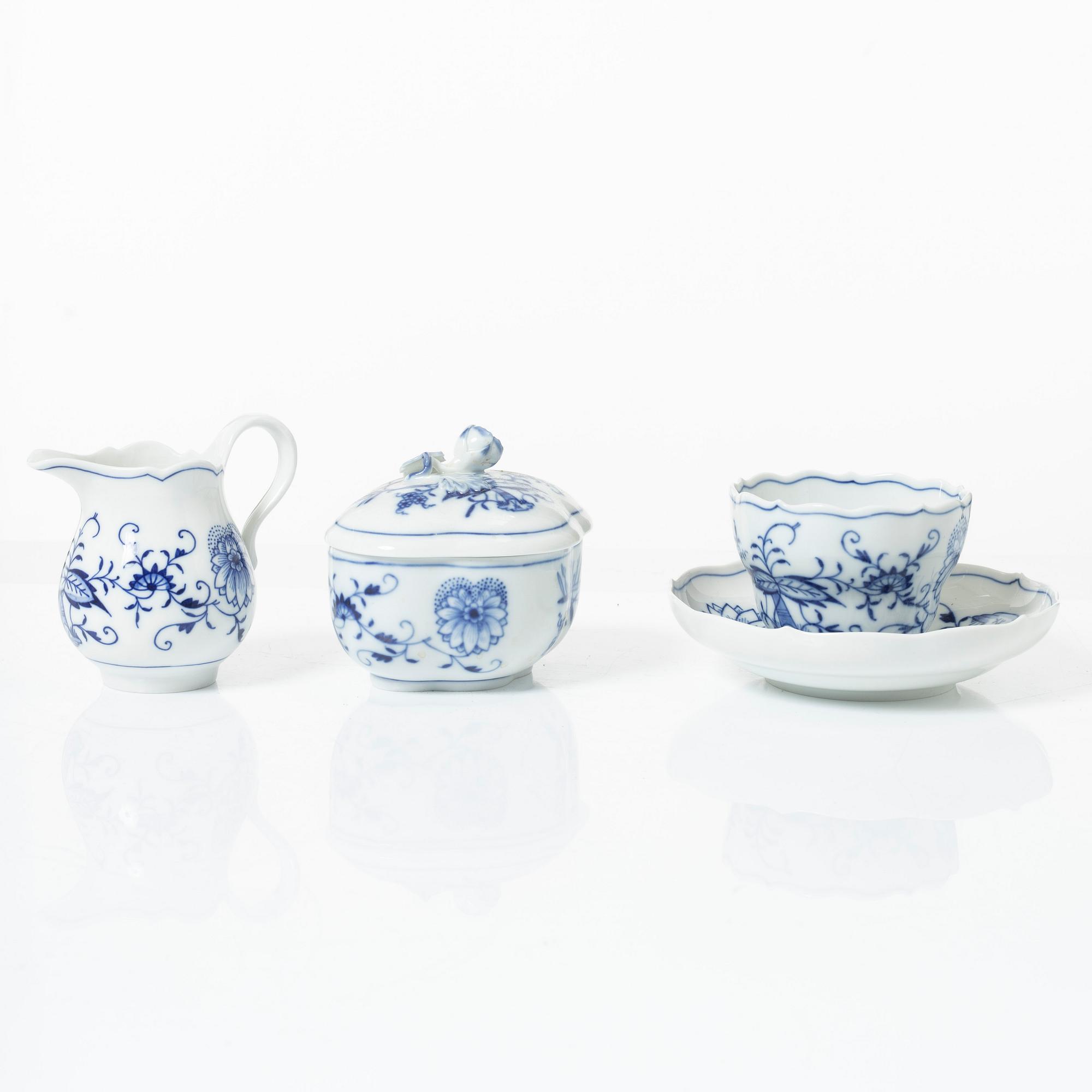 Meissen, A 38-piece porcelain coffee service, 'Zwiebelmuster', Meissen, Germany.