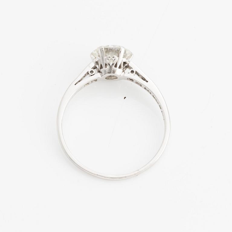 Ring, platinum with brilliant-cut diamond, Strömdahl, Stockholm 1946.