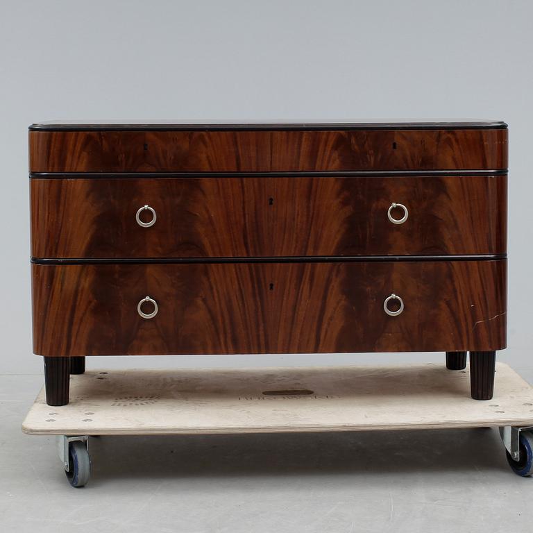 BYRÅ, mahogny, Sverige, 1940-tal.