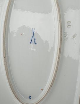 KALAVATI, posliinia, "Zwiebelmuster" Meissen 1900-luku.