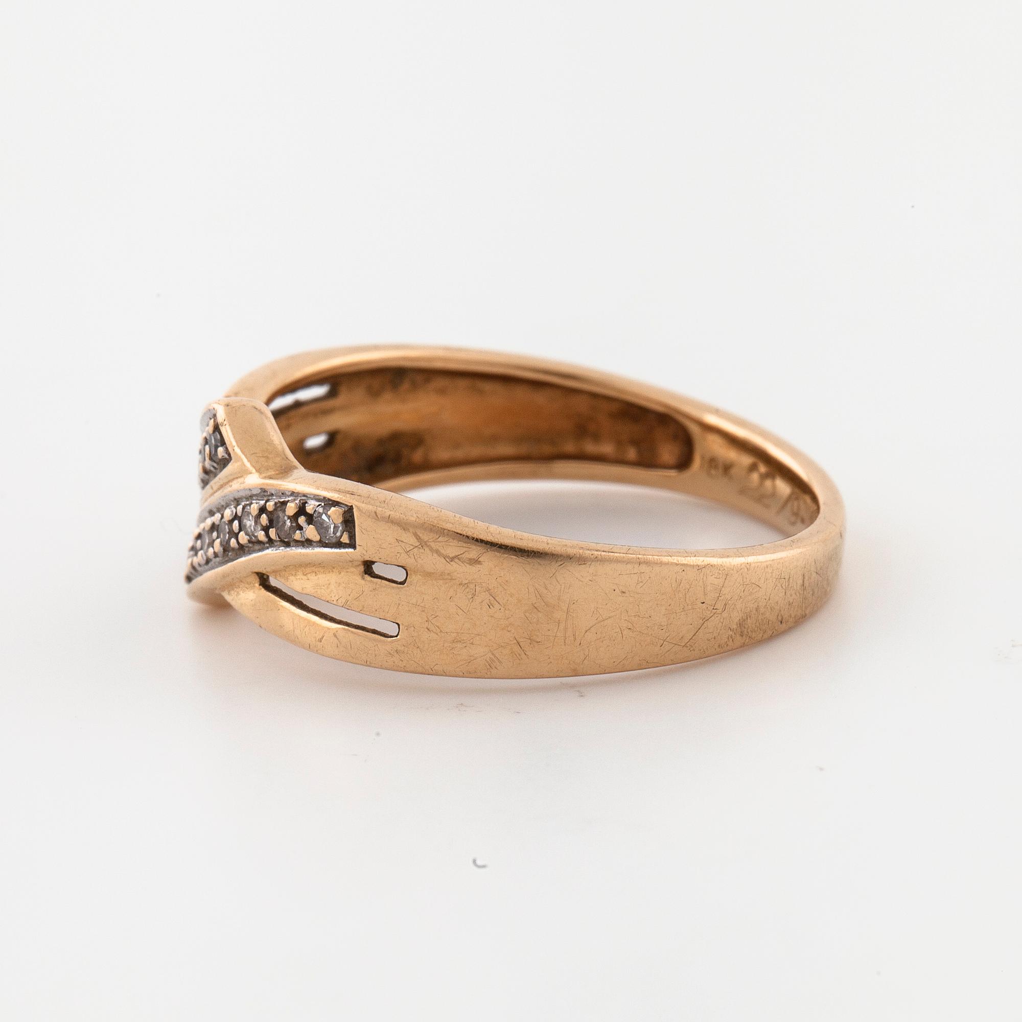 A single cut diamond ring.