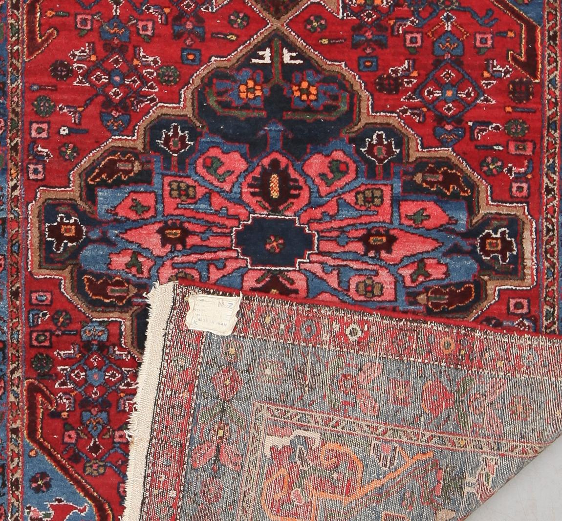 MATTA, Hamadan, ca 213 x 136 cm.