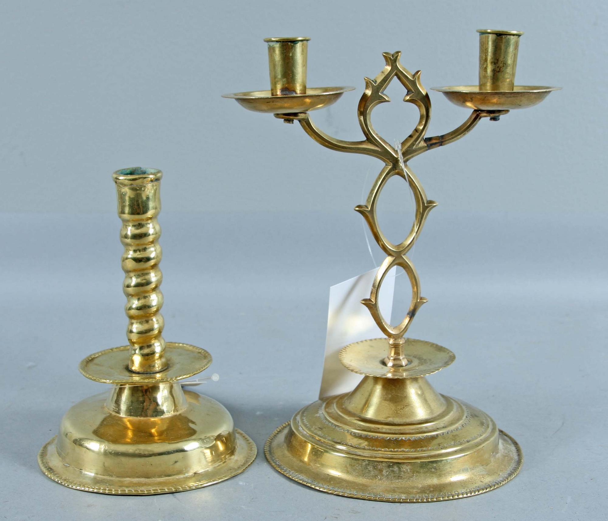 LJUSSTAKE och KANDELABER, mässing, 1700-talets andra hälft.