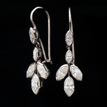 A PAIR OF EARRINGS, marquise cut diamonds, white gold.