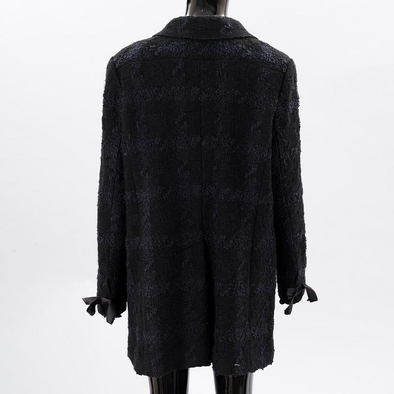 CHANEL, Black and blue tweed jacket, size 46(FR).